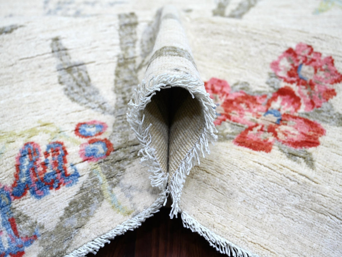 Peshawar Modern / Contemporary hand-knotted wool rug in Ivory, 9'11" x 14'1" — SKU O022712 (view 5)