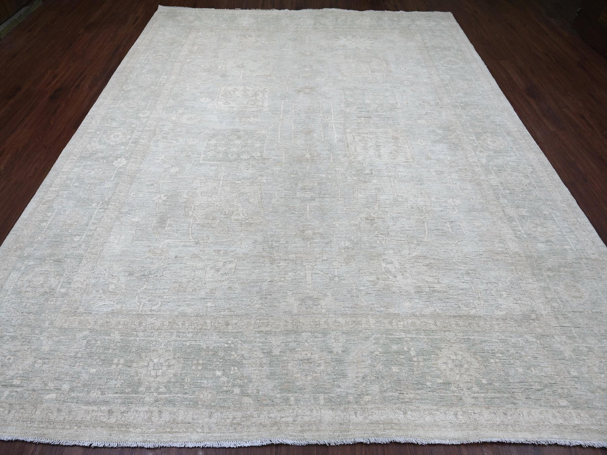 Peshawar Oushak hand-knotted wool rug in Gray & Green, 9'2" x 11'6" — SKU O022732 (view 2)
