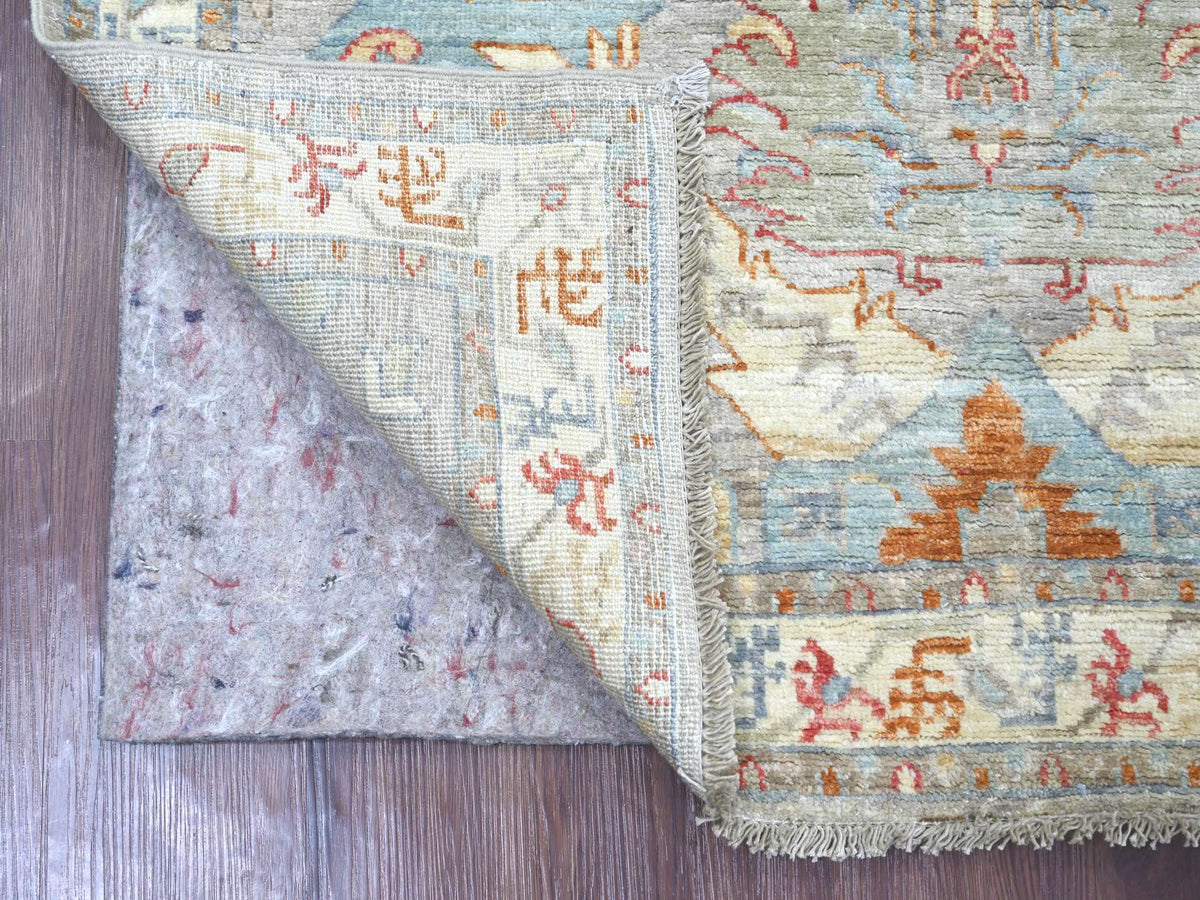 Peshawar Oushak hand-knotted wool rug in Gray & Ivory, 3'10" x 5'9" — SKU O022733 (view 2)