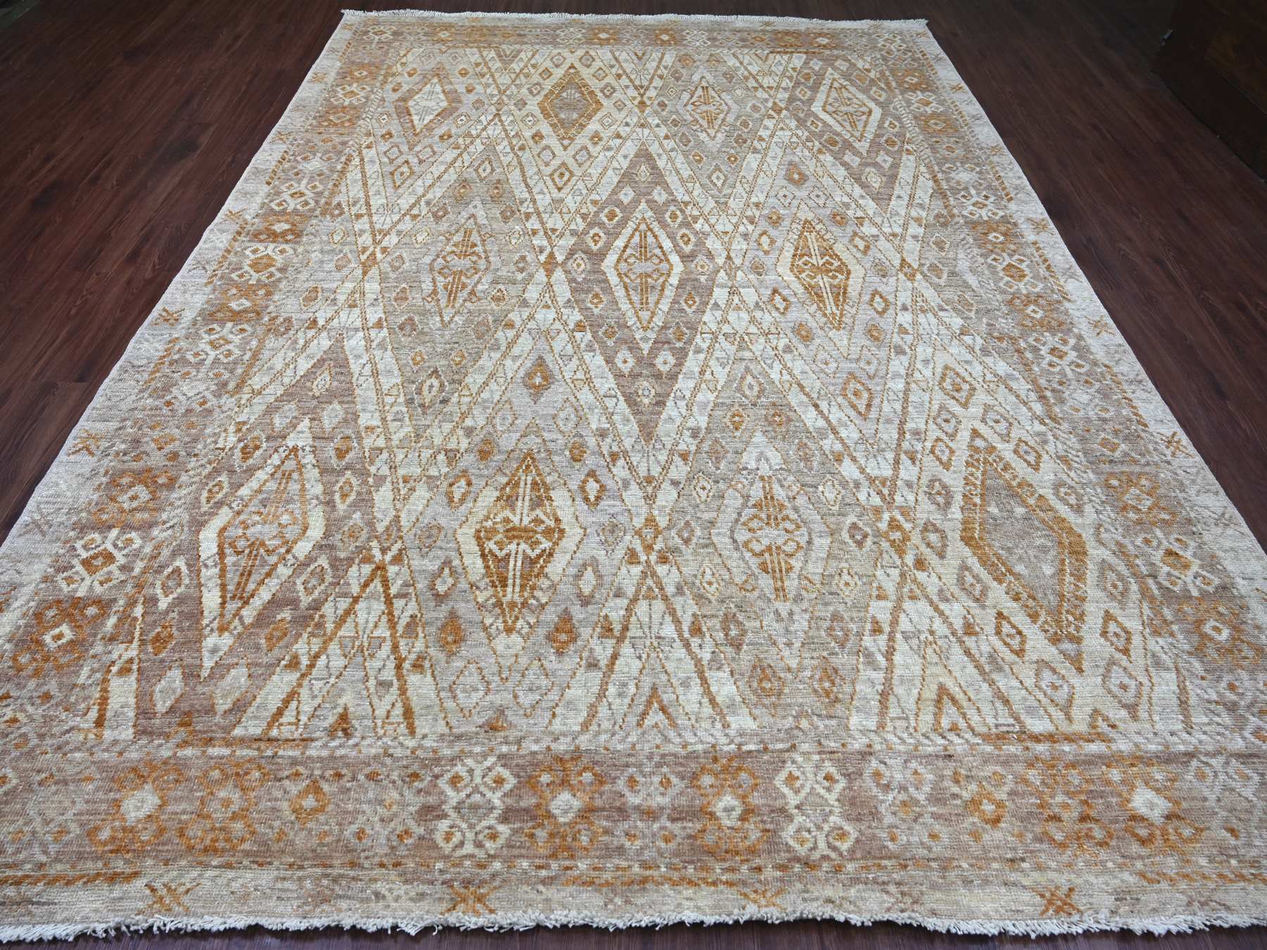 Tribal & Geometric hand-knotted wool rug in Gray, 8'10" x 11'8" — SKU O022746 (view 2)