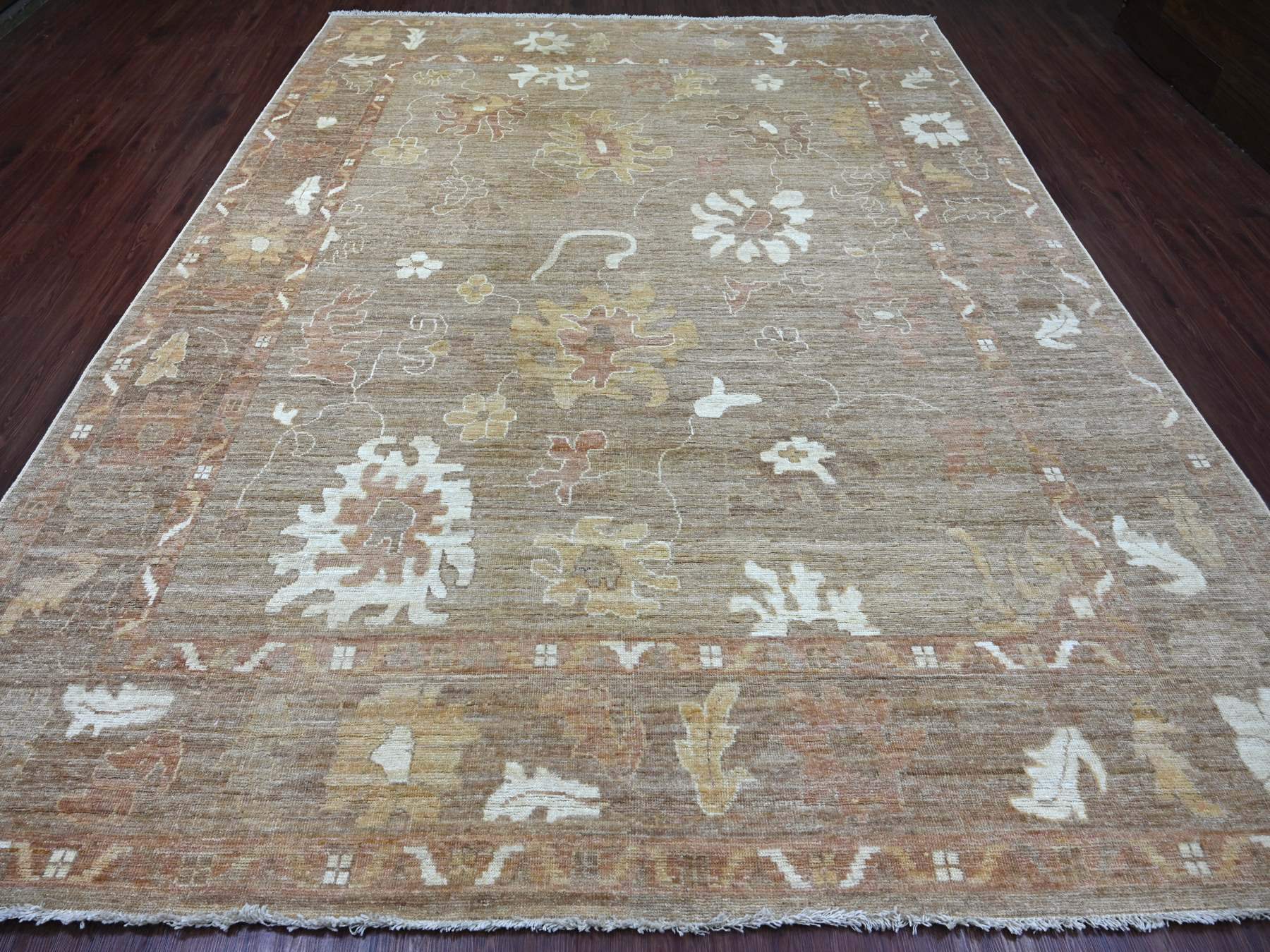 Oushak Oushak hand-knotted wool rug in Brown, 9'3" x 11'10" — SKU O022749 (view 2)