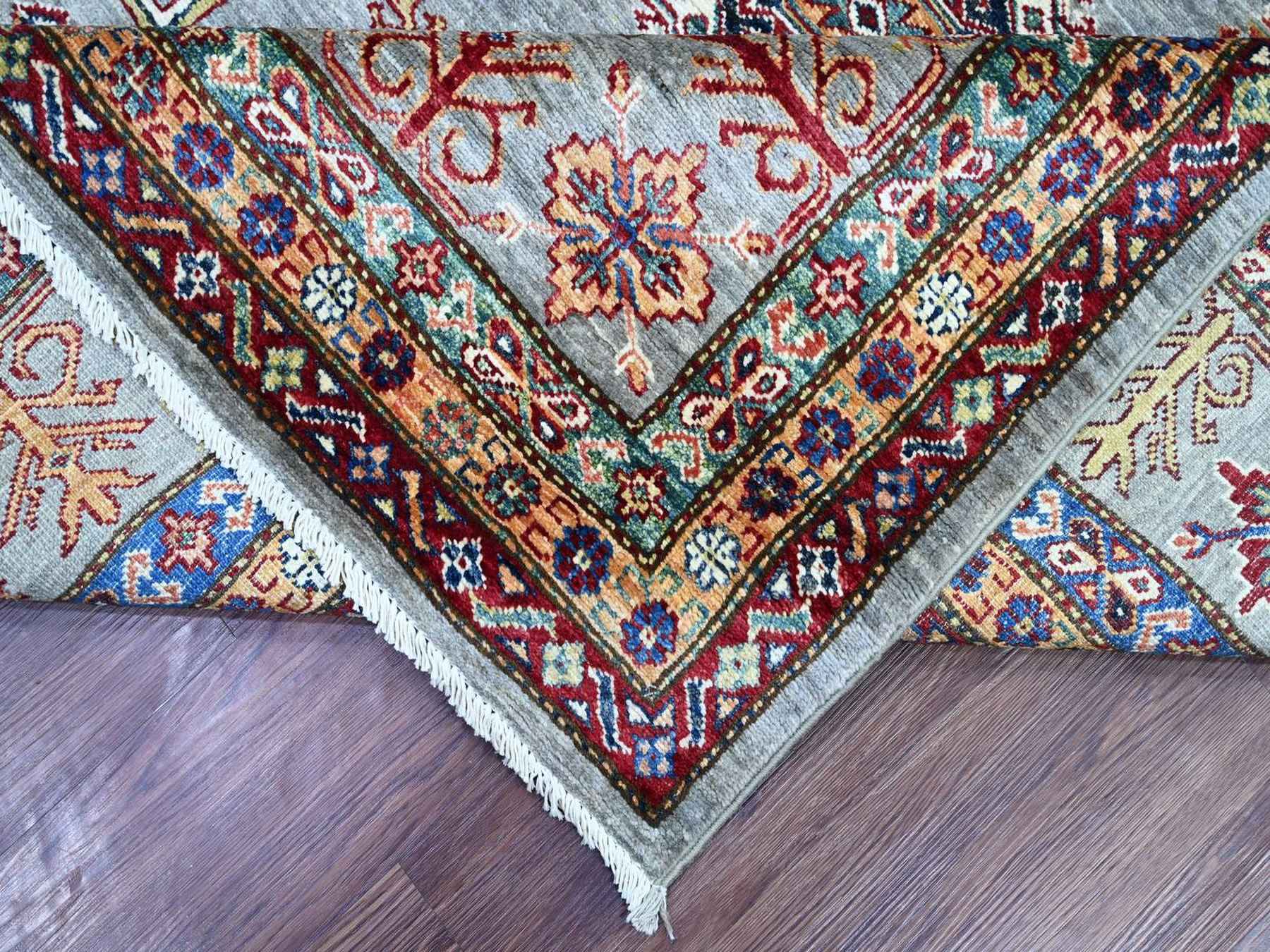Kazak Kazak hand-knotted wool rug in Gray, 8'1" x 10'3" — SKU O022771 (view 6)