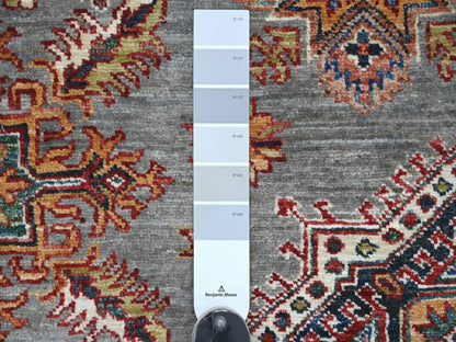 Kazak Kazak hand-knotted wool rug in Gray, 8'1" x 10'3" — SKU O022771 (view 7)