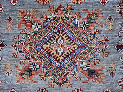 Kazak Kazak hand-knotted wool rug in Gray, 8'1" x 10'3" — SKU O022771 (view 8)