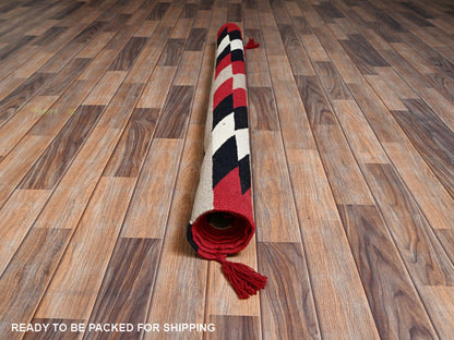 Flat-Weave hand-knotted wool rug in Red, 5'3" x 7'1" — SKU O02282 (view 6)