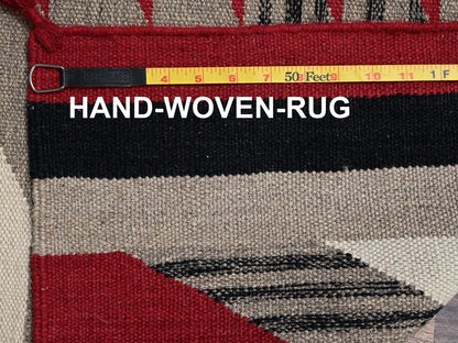 Flat-Weave hand-knotted wool rug in Red, 5'3" x 7'1" — SKU O02282 (view 7)