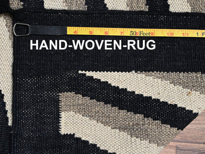 Brown 5'0" x 6'11" Flat Weave Hand woven Wool Rug - Sku: O02284