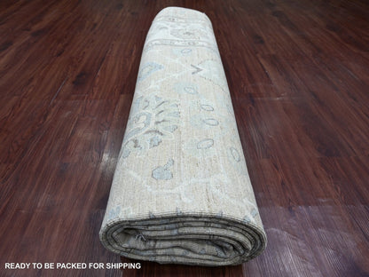 Mahal Oushak hand-knotted wool rug in Gray & Ivory, 9'10" x 13'11" — SKU O022859 (view 9)