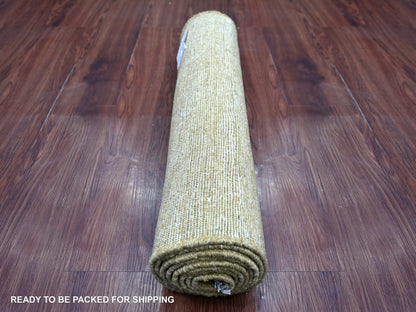 Green 2'5" x 7'6" Modern and Contemporary Hand knotted Wool Rug - Sku: O022876