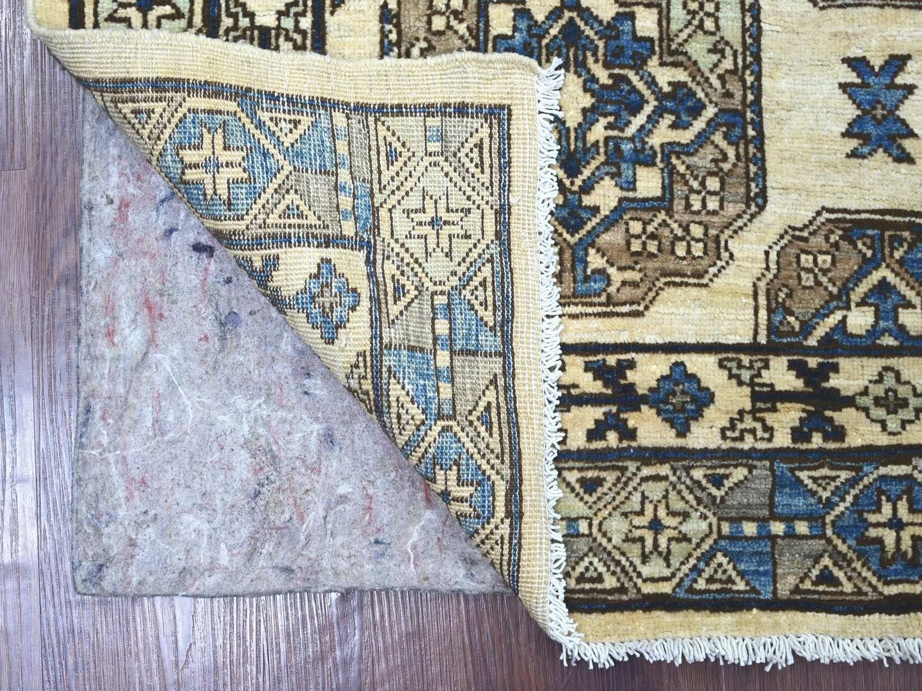 Ersari Tribal & Geometric hand-knotted wool rug in Ivory & Gray, 3'11" x 5'11" — SKU O022937 (view 2)