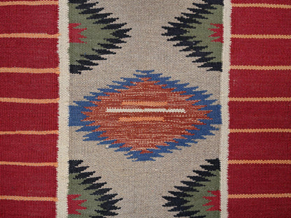 Flat-Weave hand-knotted wool rug in Red, 5'2" x 7' — SKU O02293 (view 4)