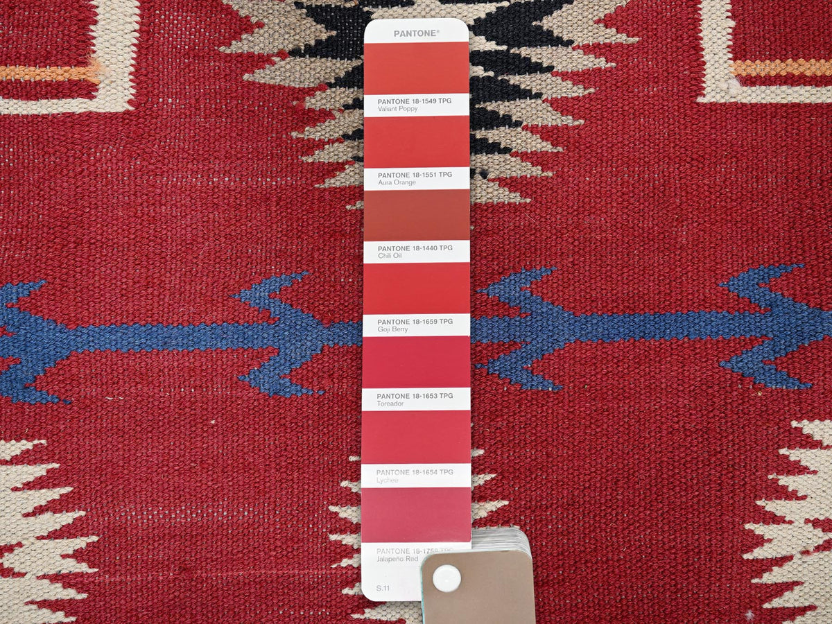 Flat-Weave hand-knotted wool rug in Red, 5'2" x 7' — SKU O02293 (view 5)