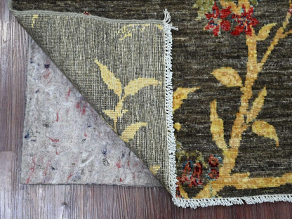 Peshawar Modern / Contemporary hand-knotted wool rug in Gray, 3'10" x 5'10" — SKU O022949 (view 2)