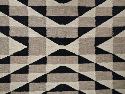Brown 5'1" x 7'2" Flat Weave Hand woven Wool Rug - Sku: O02294