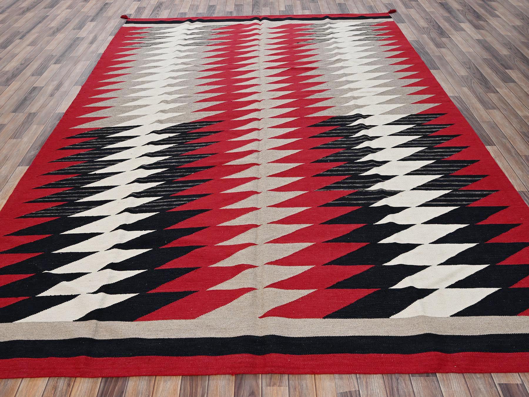 Flat-Weave hand-knotted wool rug in Red, 8'11" x 11'10" — SKU O02300 (view 2)