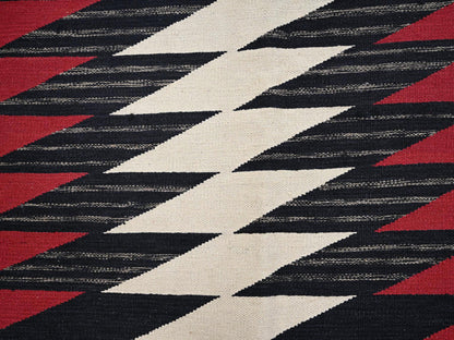 Flat-Weave hand-knotted wool rug in Red, 8'11" x 11'10" — SKU O02300 (view 4)