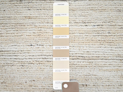 Ivory 4'1" x 6'0" Modern and Contemporary Hand knotted Wool Rug - Sku: O02310