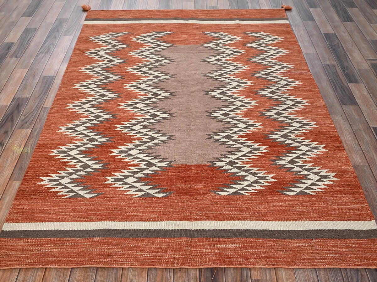 Flat-Weave hand-knotted wool rug in Orange, 5'1" x 7'1" — SKU O02323 (view 2)