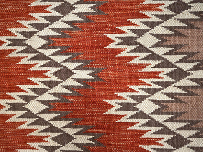 Flat-Weave hand-knotted wool rug in Orange, 5'1" x 7'1" — SKU O02324 (view 4)