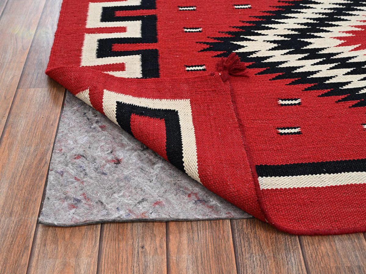 Flat-Weave hand-knotted wool rug in Red, 5'2" x 6'11" — SKU O02325 (view 3)