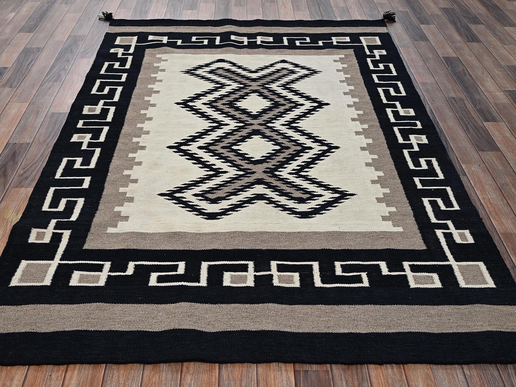 Brown 5'2" x 7'0" Flat Weave Hand woven Wool Rug - Sku: O02326