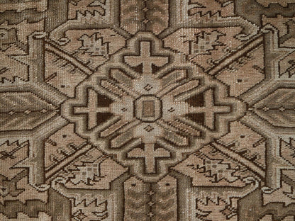 Brown 8'4" x 11'3" Heriz Hand knotted Wool Rug - Sku: O02343
