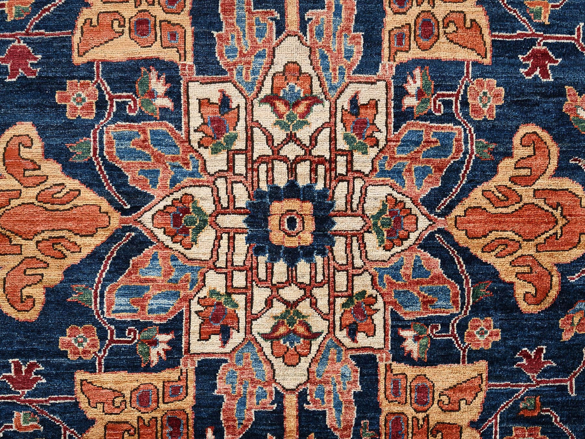 Heriz Heriz hand-knotted wool rug in Red, 10'1" x 14'2" — SKU O02351 (view 9)