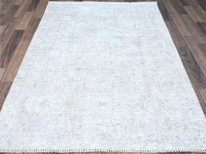 Ivory 3'11" x 6'2" Vintage Hand knotted Wool Rug - Sku: O0235