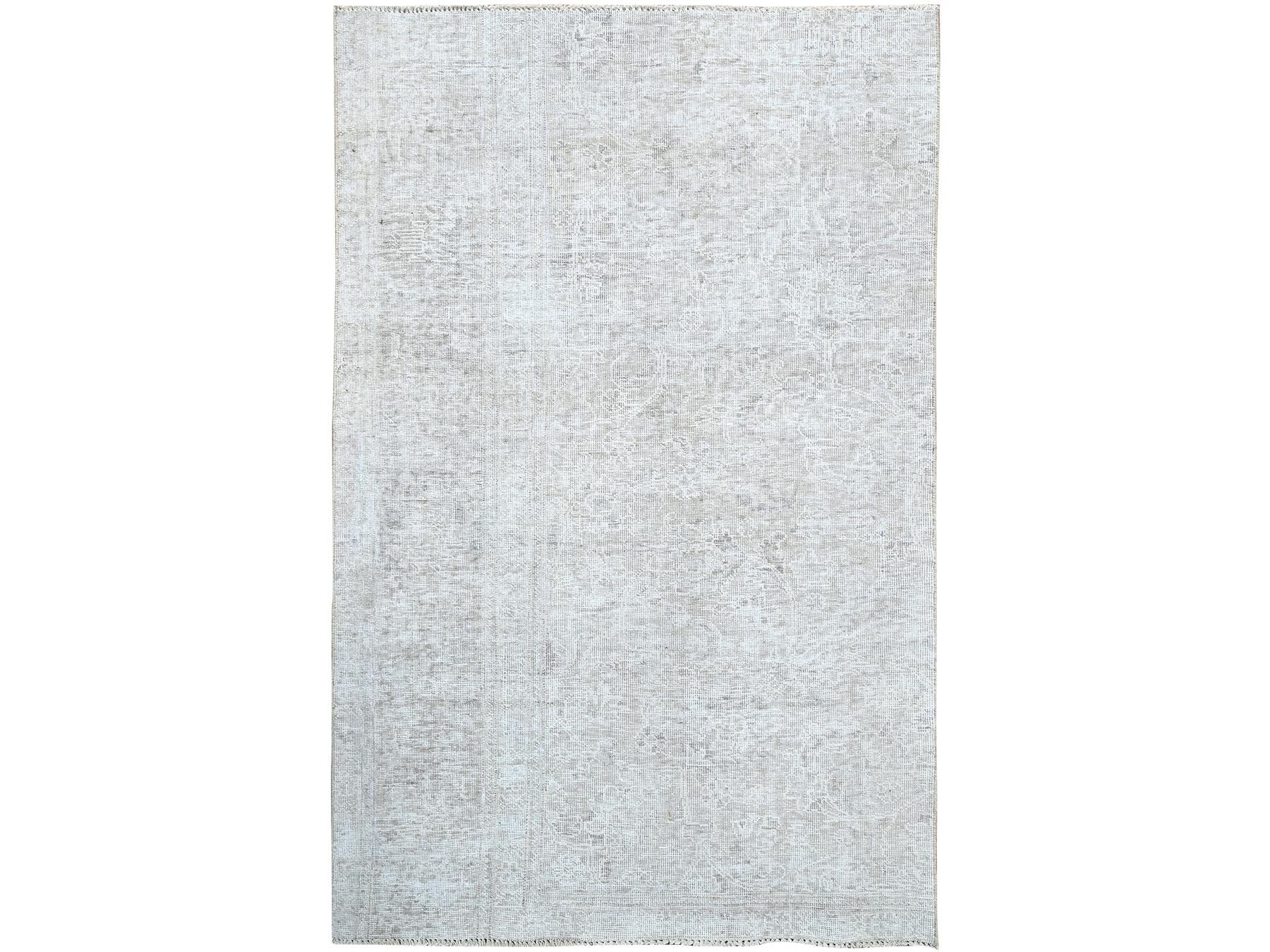 Vintage hand-knotted wool rug in Ivory, 3'9" x 6'1", SKU O0236