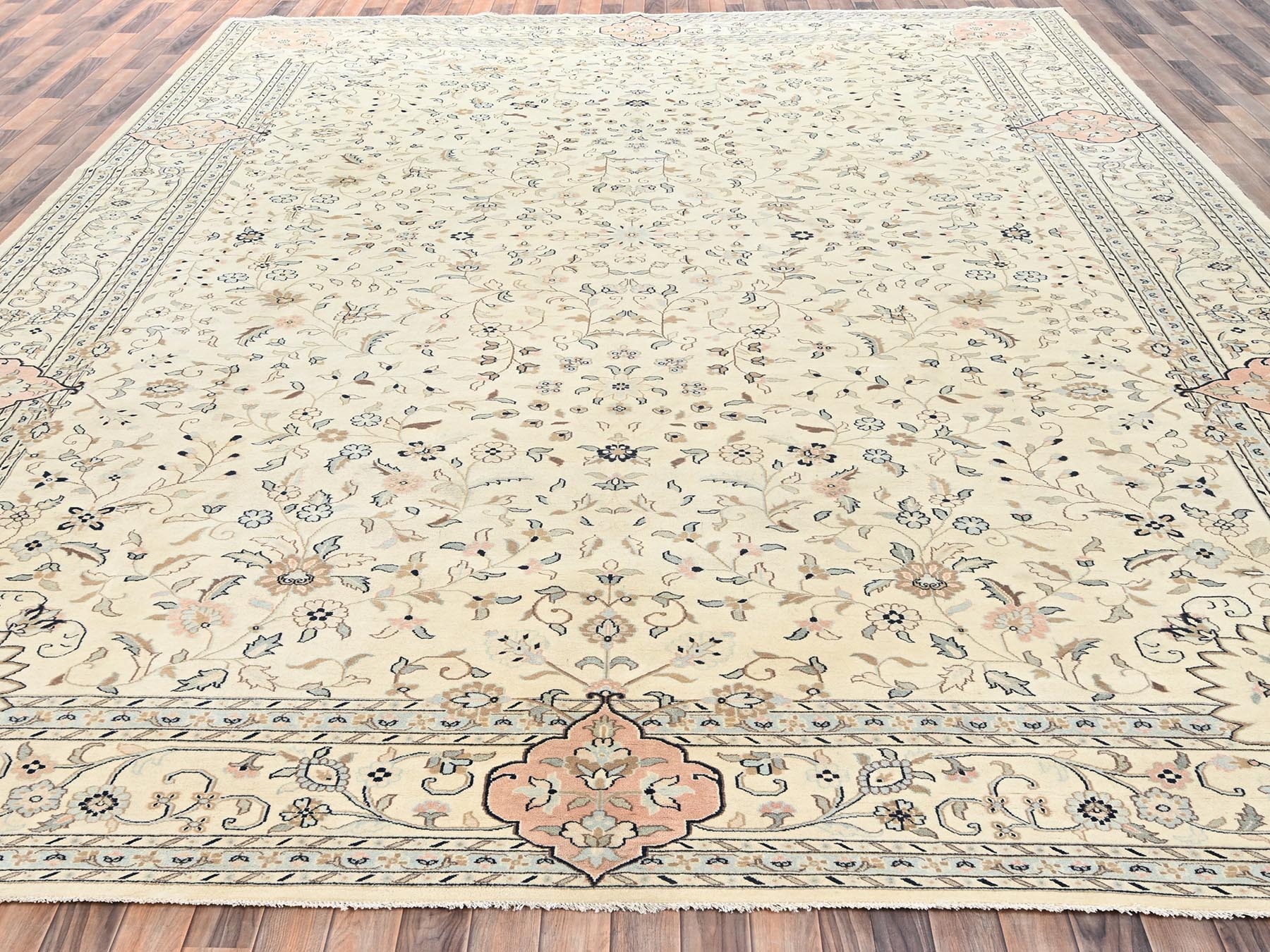 Tabriz Vintage hand-knotted wool rug in Ivory, 11'11" x 17'5" — SKU O02528 (view 2)