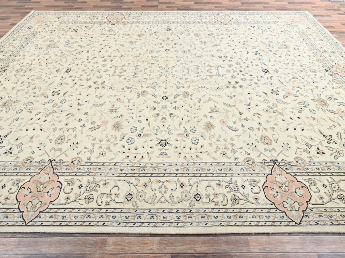 Tabriz Vintage hand-knotted wool rug in Ivory, 11'11" x 17'5" — SKU O02528 (view 4)
