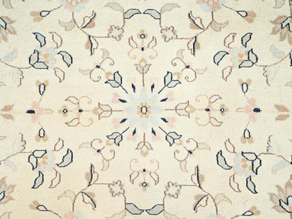 Tabriz Vintage hand-knotted wool rug in Ivory, 11'11" x 17'5" — SKU O02528 (view 9)