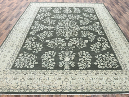 Sarouk Vintage hand-knotted wool rug in Green & Ivory, 9'8" x 14'2" — SKU O02529 (view 2)