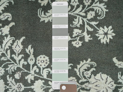 Sarouk Vintage hand-knotted wool rug in Green & Ivory, 9'8" x 14'2" — SKU O02529 (view 8)