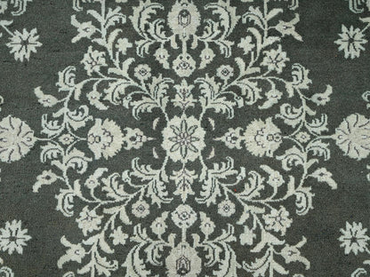 Sarouk Vintage hand-knotted wool rug in Green & Ivory, 9'8" x 14'2" — SKU O02529 (view 9)
