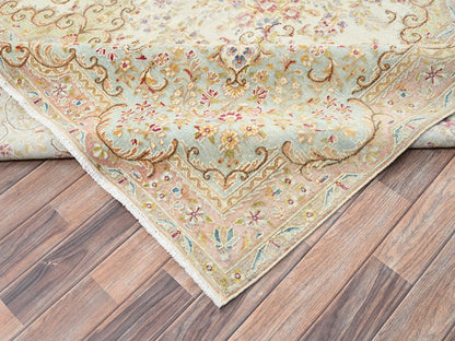 Kerman Vintage hand-knotted wool rug in Ivory & Light Green, 12'3" x 21'1" — SKU O02532 (view 7)