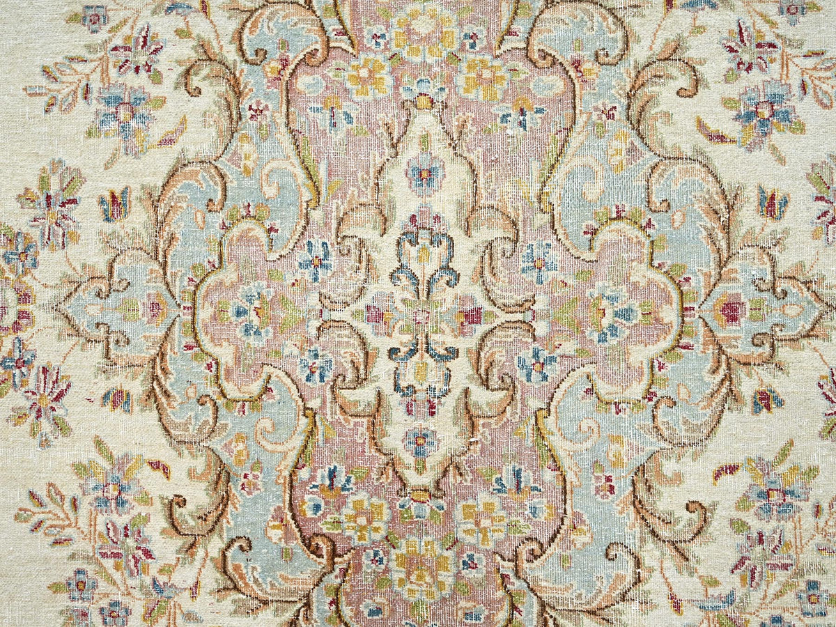 Kerman Vintage hand-knotted wool rug in Ivory & Light Green, 12'3" x 21'1" — SKU O02532 (view 9)