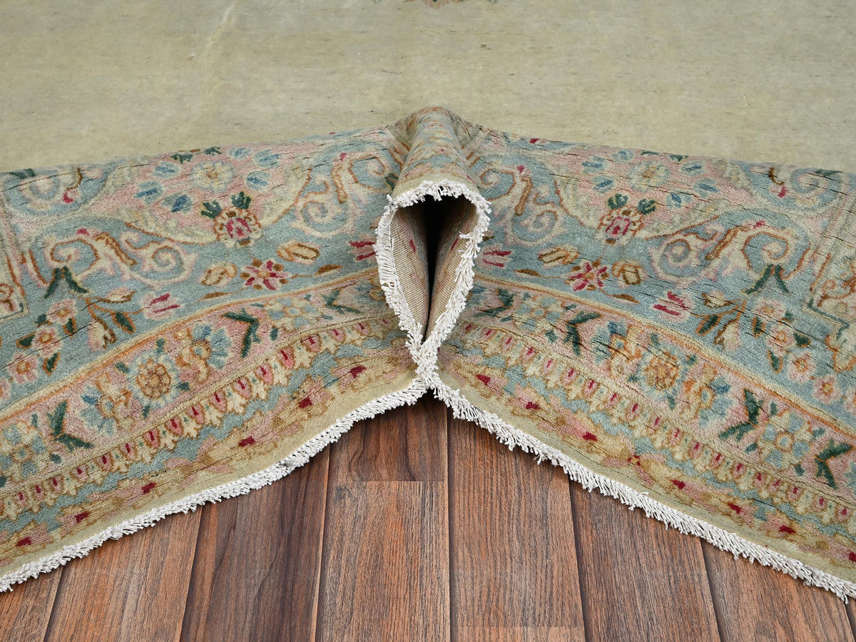 Kerman Vintage hand-knotted wool rug in Ivory & Light Green, 9'3" x 11'9" — SKU O02535 (view 6)