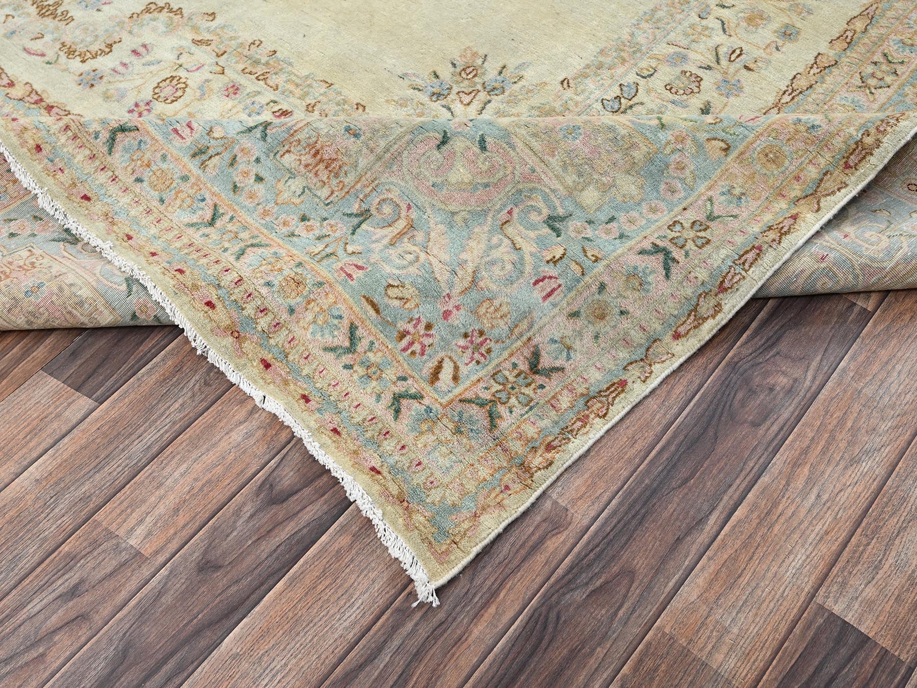 Kerman Vintage hand-knotted wool rug in Ivory & Light Green, 9'3" x 11'9" — SKU O02535 (view 7)