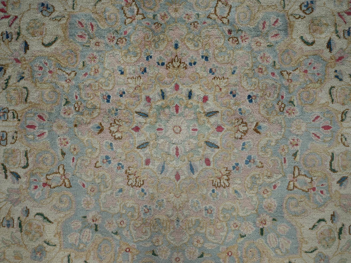 Kerman Vintage hand-knotted wool rug in Ivory & Light Green, 9'3" x 11'9" — SKU O02535 (view 9)