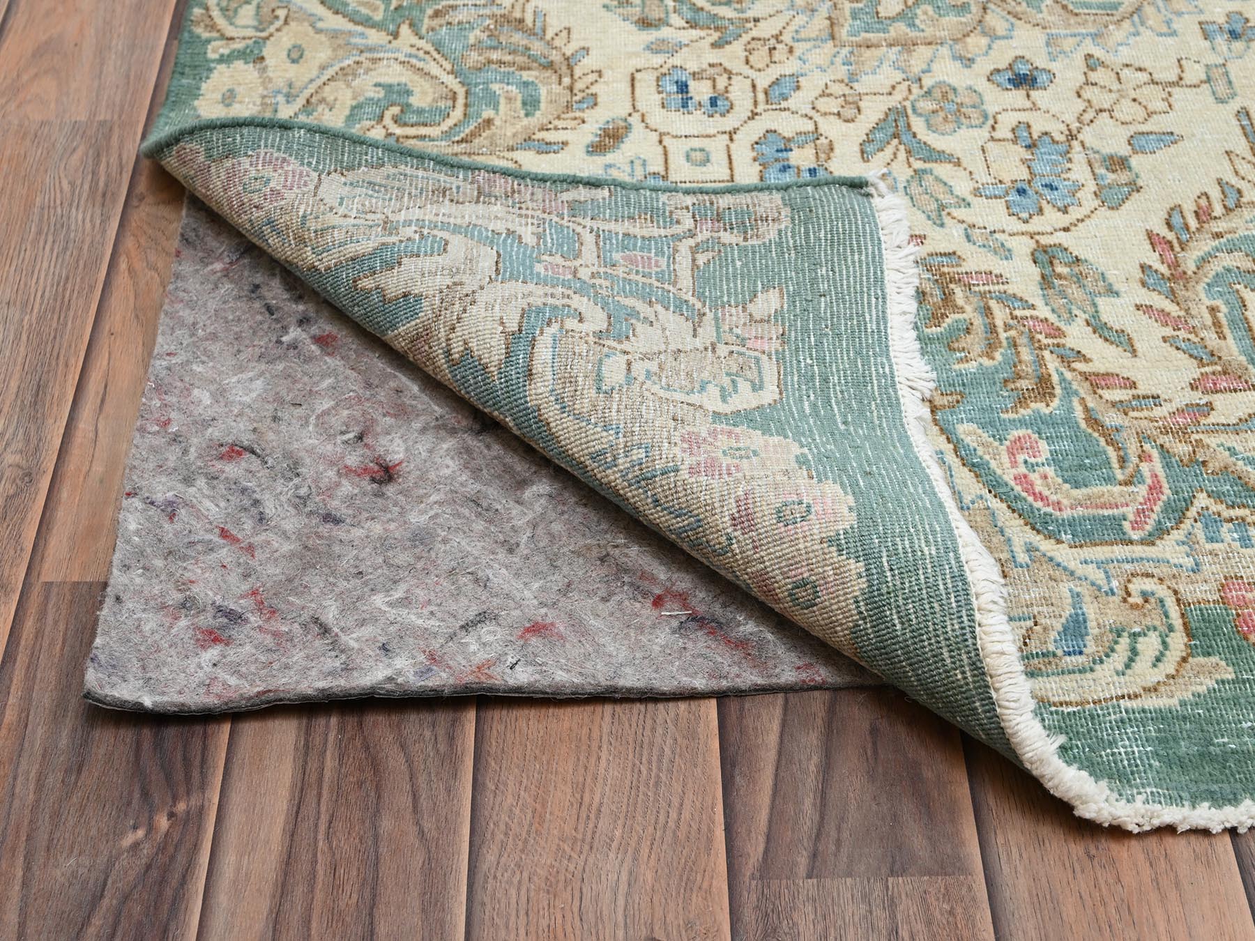 Kerman Vintage hand-knotted wool rug in Green & Ivory, 12'3" x 21'2" — SKU O02538 (view 5)