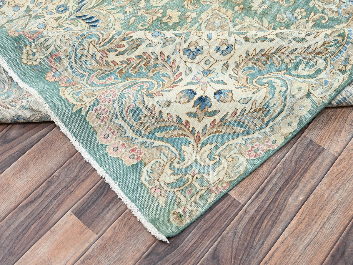 Kerman Vintage hand-knotted wool rug in Green & Ivory, 12'3" x 21'2" — SKU O02538 (view 7)