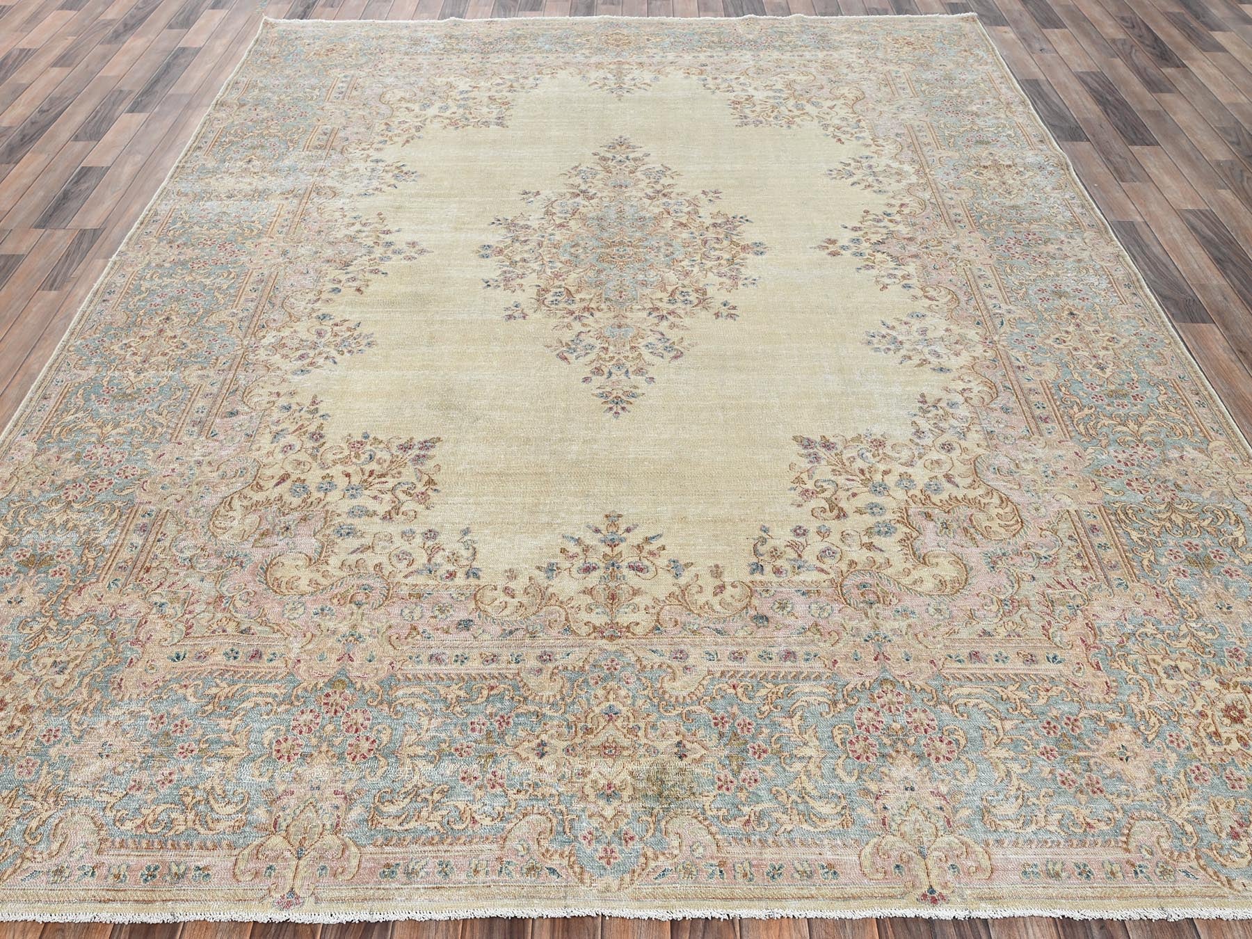 Kerman Vintage hand-knotted wool rug in Ivory & Light Blue, 8'7" x 11'10" — SKU O02539 (view 2)