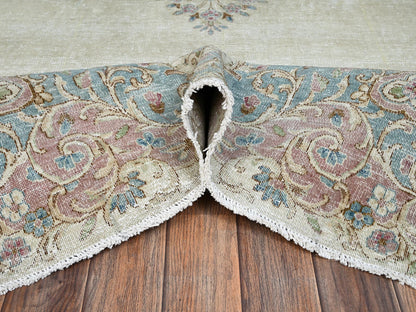 Kerman Vintage hand-knotted wool rug in Ivory & Light Blue, 9'11" x 13'9" — SKU O02540 (view 6)