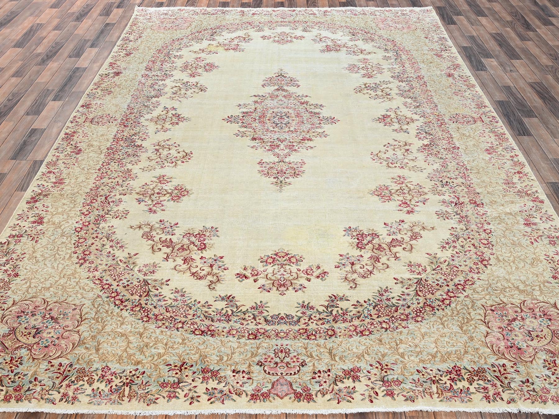 Kerman Vintage hand-knotted wool rug in Ivory & Light Green, 8'5" x 14'5" — SKU O02548 (view 2)