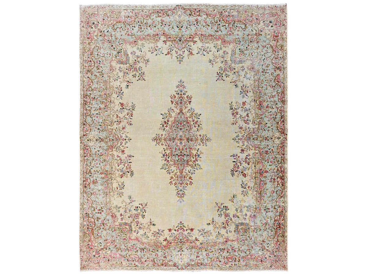 Kerman Vintage hand-knotted wool rug in Ivory & Light Green, 7'10" x 10' — SKU O02550