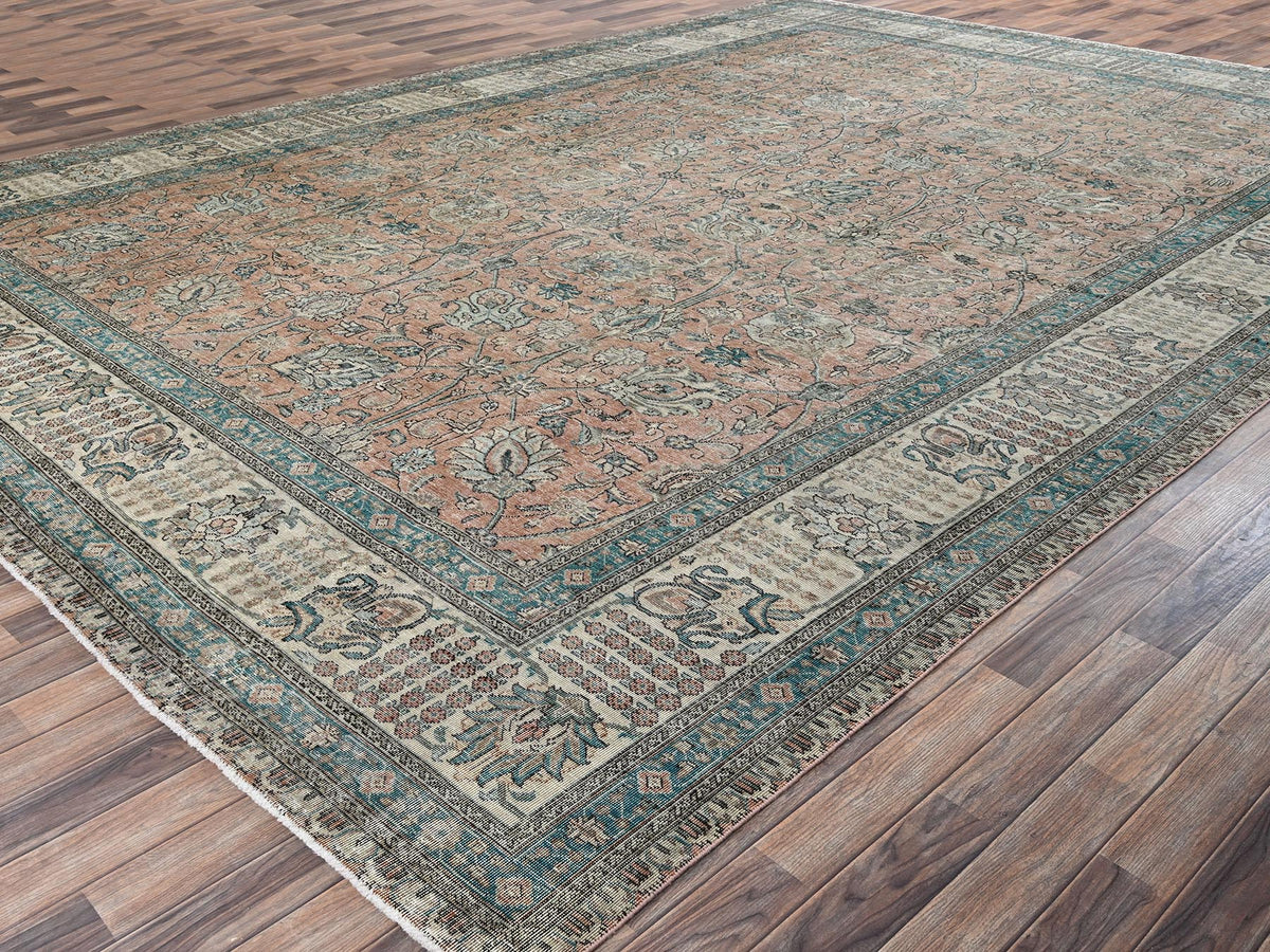 Tabriz Antique hand-knotted wool rug in Pink & Ivory, 11'5" x 16' — SKU O02552 (view 3)