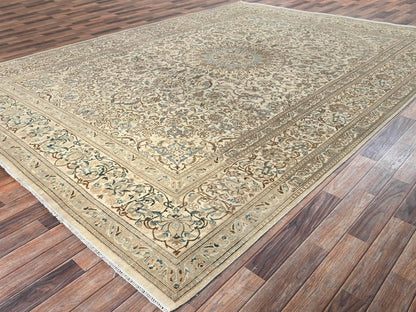 Nain Vintage hand-knotted wool/silk rug in Ivory, 9'7" x 13'3" — SKU O02556 (view 3)