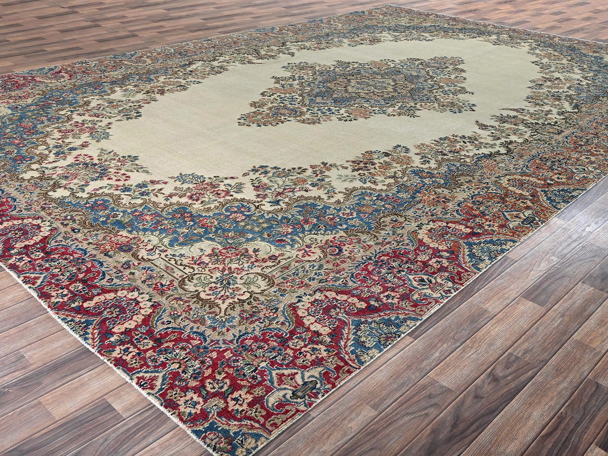 Kerman Vintage hand-knotted wool rug in Ivory & Red, 10'2" x 15'10" — SKU O02557 (view 3)