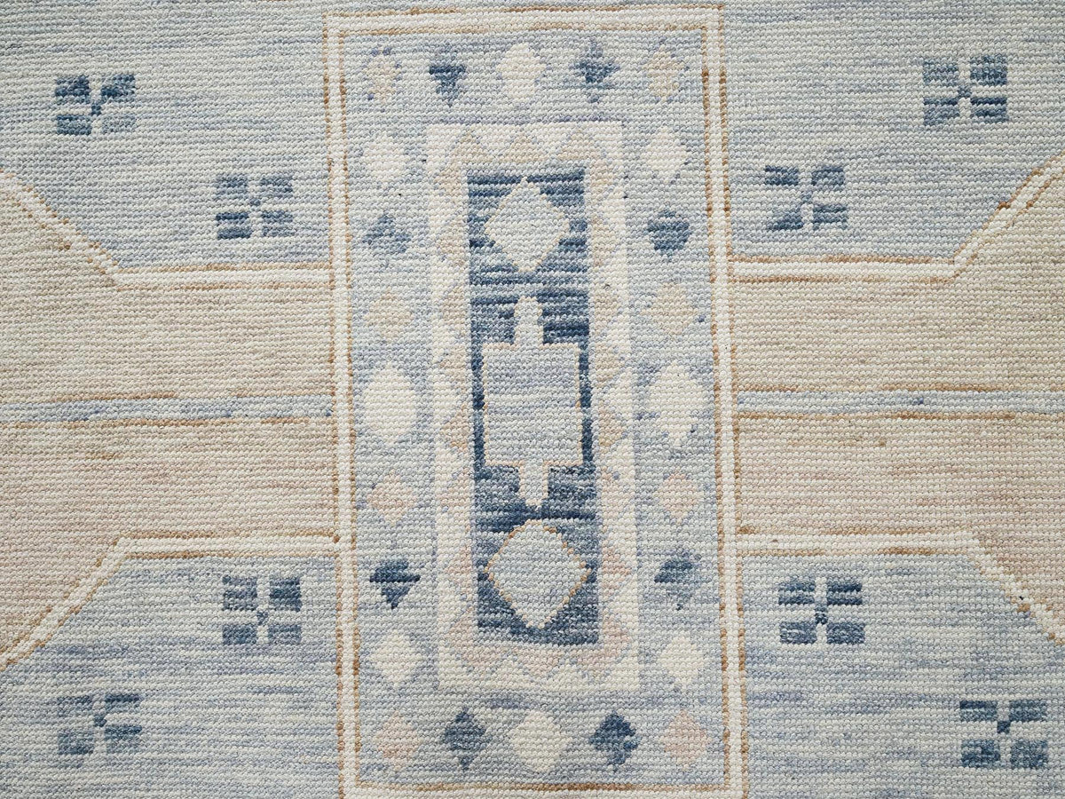 Oushak hand-knotted wool rug in Gray & Ivory, 9'11" x 14'1" — SKU O02560 (view 9)